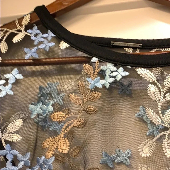 Elie Tahari Sheer Embroidered Top Val Floral Blouse Size Large New - Picture 7 of 12